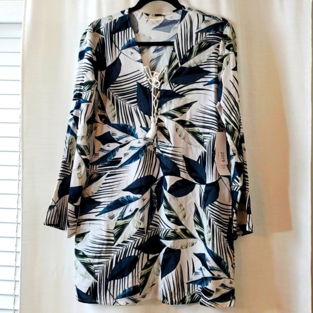 LA BLANCA RESORTWEAR TOP Size S Made in India Brand New